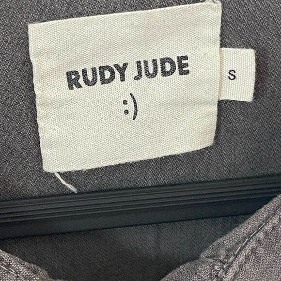 Sold  - Picture 3 of 7